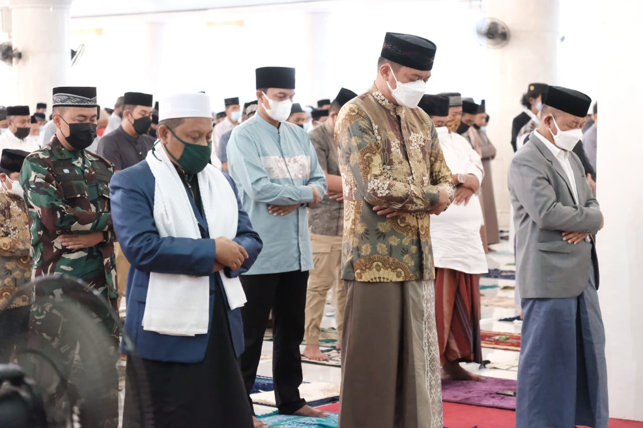 Pelaksanaan Shalat Idul Adha di Masjid Agung Syekh Yusuf Terapkan Prokes Ketat
